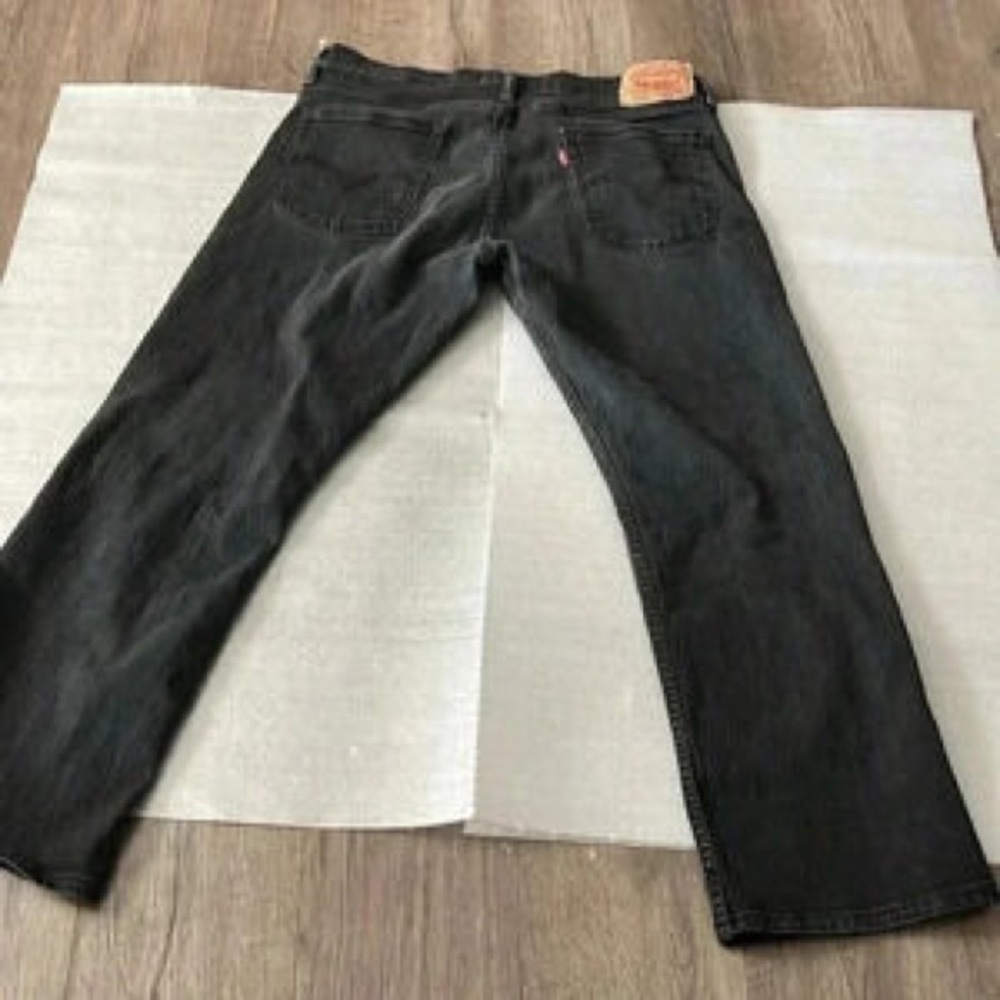 Men's Black Straight-Leg Jeans - Picture 3 of 4